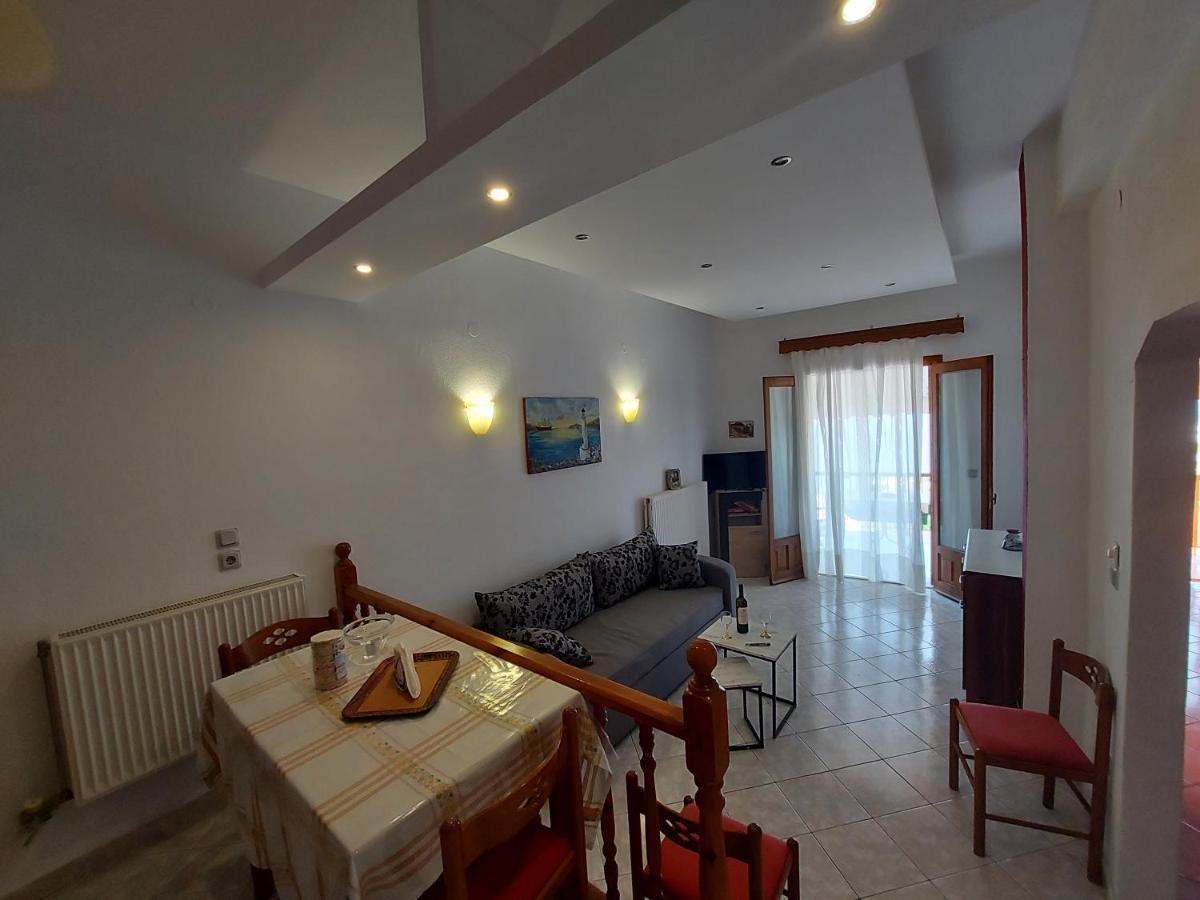 George'S Apartment Loutraki  Exterior foto