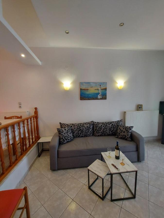 George'S Apartment Loutraki  Exterior foto